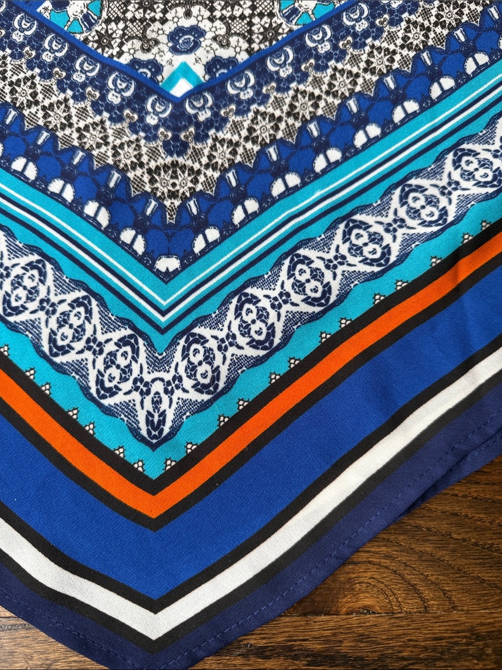 Boho Chevron Print Handkerchief Hem Tank Top - Blue/Multi women’s size small - Picture 14 of 14